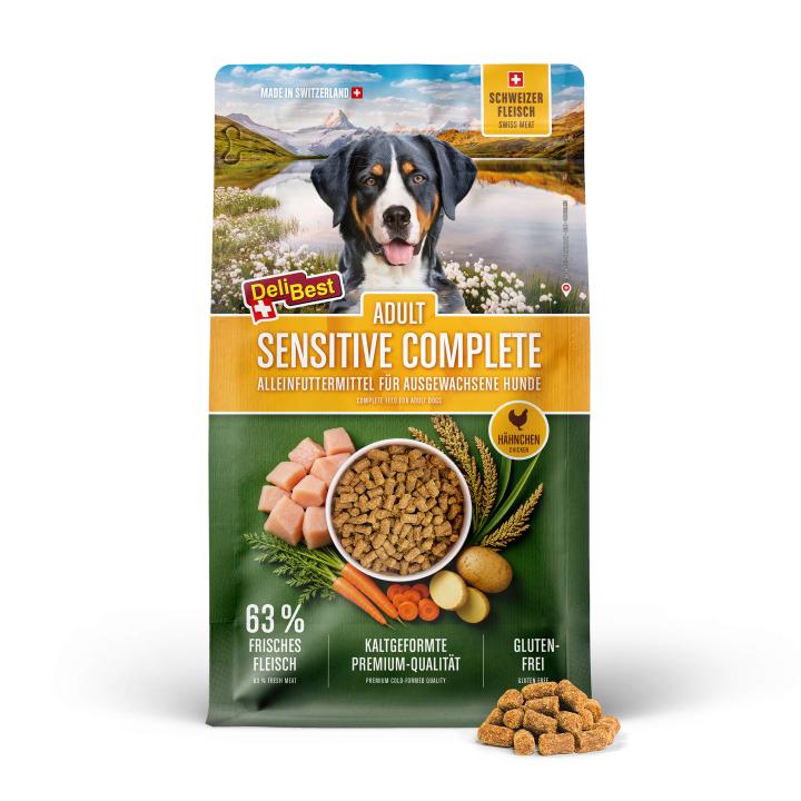 DB_Adult Sensitive Complete_Dog_1kg_2500px_CHICKEN_MOCKUP-FRONT_plus offen